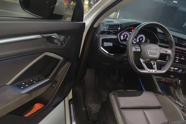 Used Audi Q3 Sportback 2020 40 TFSI Fashion Model Interior 3