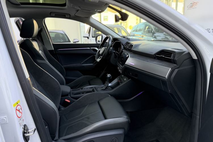 Used Audi Q3 Sportback 2020 40 TFSI Fashion Model Interior 4