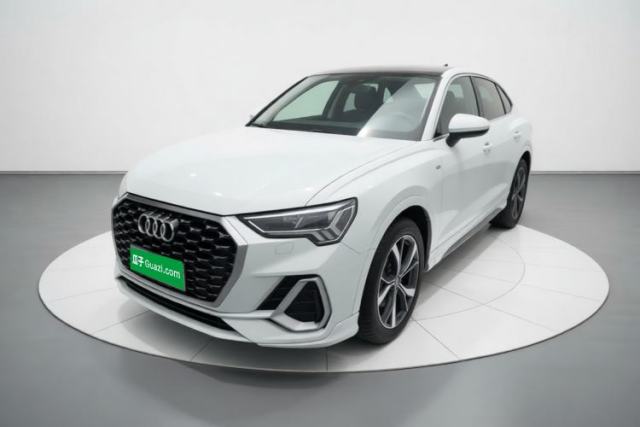 Ojetý Audi Q3 Sportback 2020 40 TFSI Fashion Model