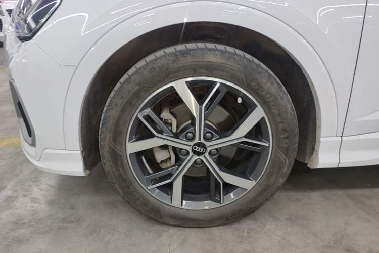 Used Audi Q3 Sportback 2020 40 TFSI Fashion Model Left Front Wheel Hub