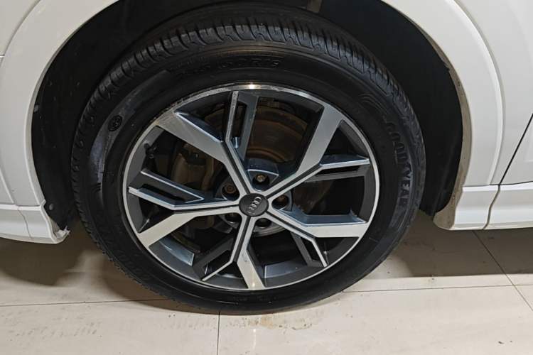 Used Audi Q3 Sportback 2020 40 TFSI Fashion Model Left Front Wheel Hub