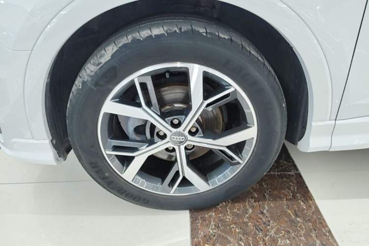 Used Audi Q3 Sportback 2020 40 TFSI Fashion Model Left Front Wheel Hub