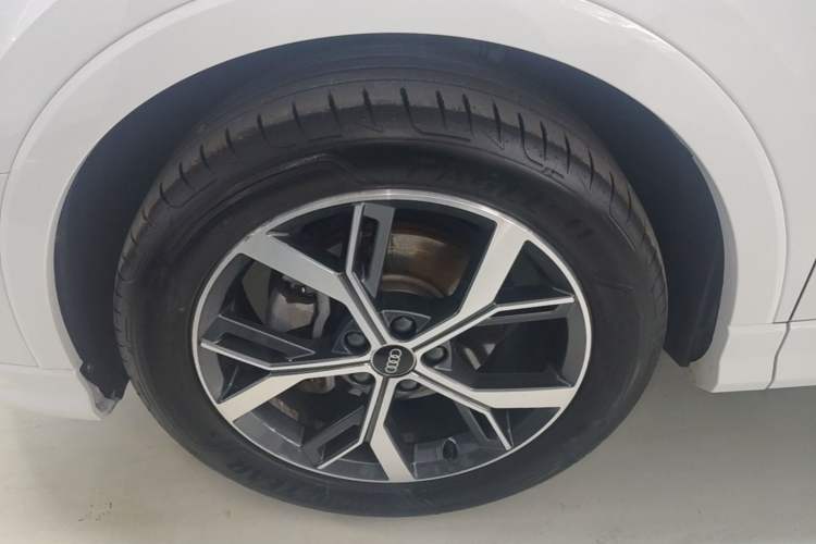 Used Audi Q3 Sportback 2020 40 TFSI Fashion Model Left Front Wheel Hub