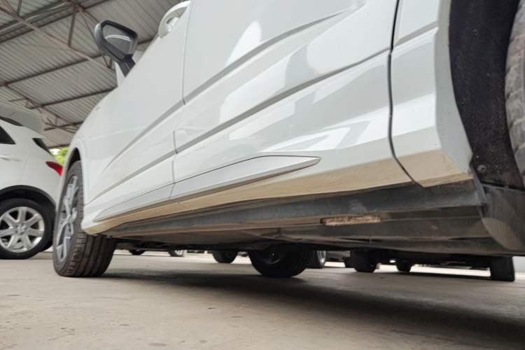 Used Audi Q3 Sportback 2020 40 TFSI Fashion Model Left Side Sill