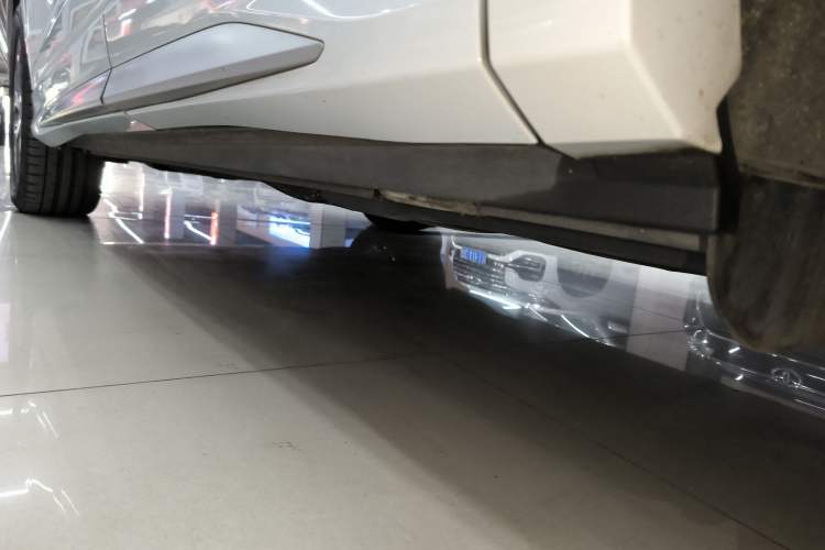 Used Audi Q3 Sportback 2020 40 TFSI Fashion Model Left Side Sill