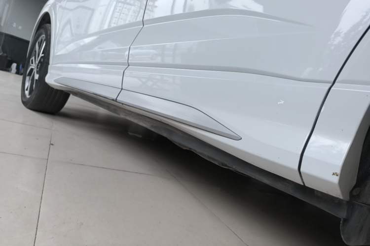 Used Audi Q3 Sportback 2020 40 TFSI Fashion Model Left Side Sill