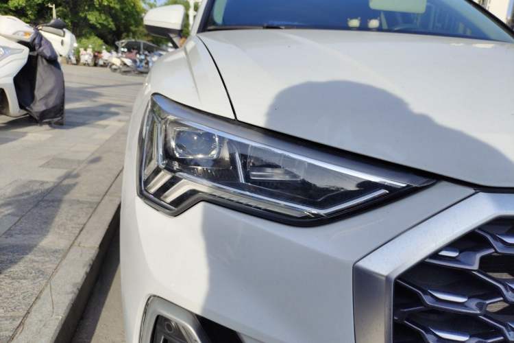 Used Audi Q3 Sportback 2020 40 TFSI Fashion Model Right Front Headlight