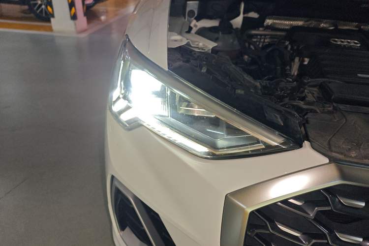 Used Audi Q3 Sportback 2020 35 TFSI Ambition Edition Right Front Headlight