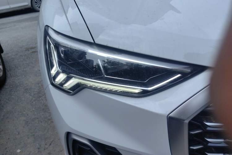 Used Audi Q3 Sportback 2020 40 TFSI Fashion Model Right Front Headlight