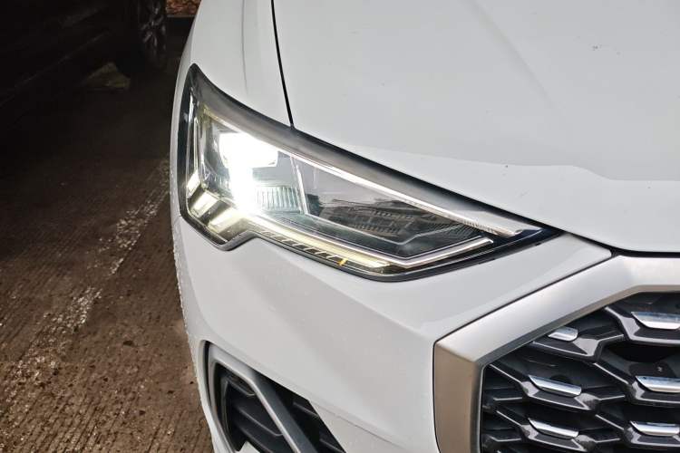 Used Audi Q3 Sportback 2020 40 TFSI Fashion Model Right Front Headlight