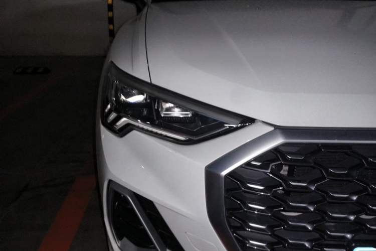 Used Audi Q3 Sportback 2020 40 TFSI Fashion Model Right Front Headlight