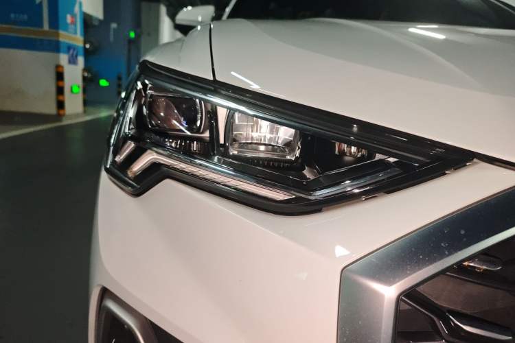 Used Audi Q3 Sportback 2020 40 TFSI Fashion Model Right Front Headlight