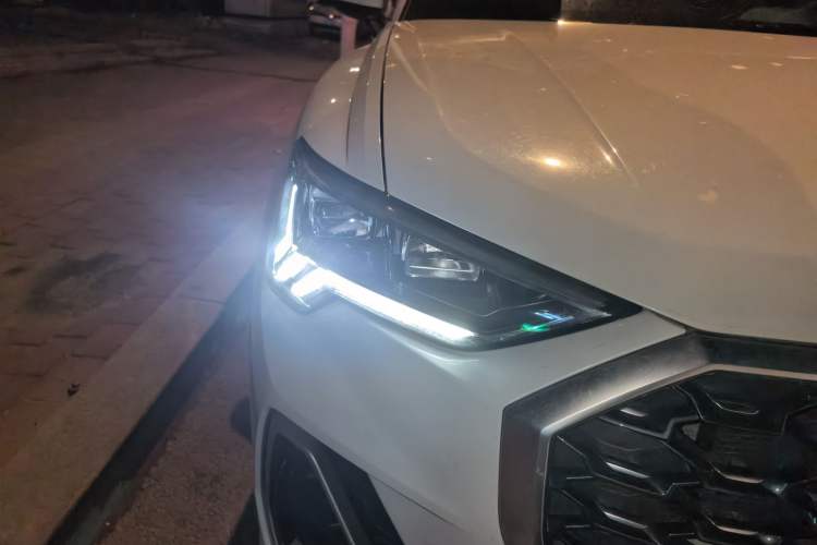 Used Audi Q3 Sportback 2020 40 TFSI Fashion Model Right Front Headlight