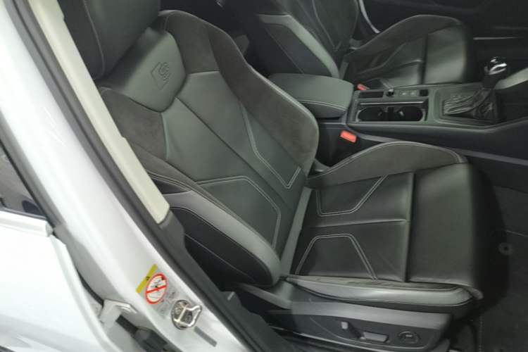 Used Audi Q3 Sportback 2020 40 TFSI Fashion Model Right Front Seat