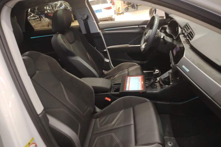 Used Audi Q3 Sportback 2020 40 TFSI Fashion Model Right Front Seat