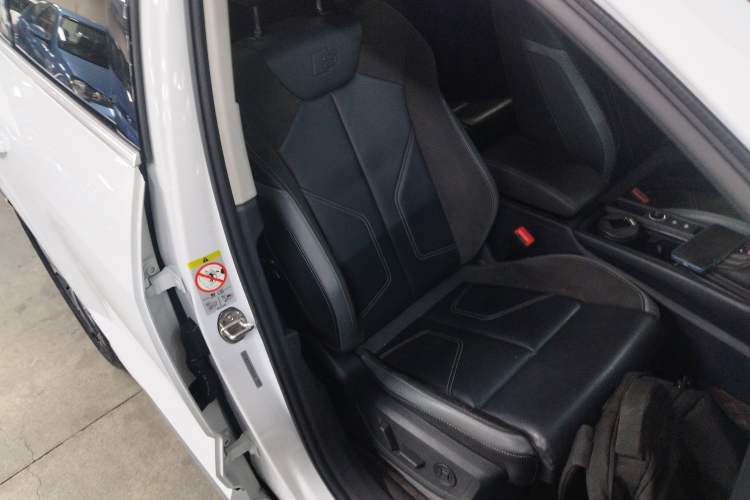 Used Audi Q3 Sportback 2020 40 TFSI Fashion Model Right Front Seat