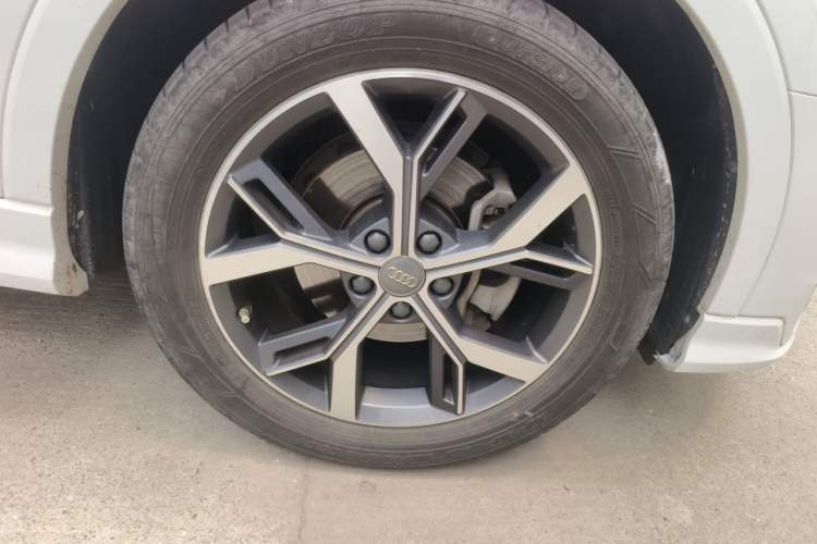 Used Audi Q3 Sportback 2020 40 TFSI Fashion Model Right Front Wheel Hub