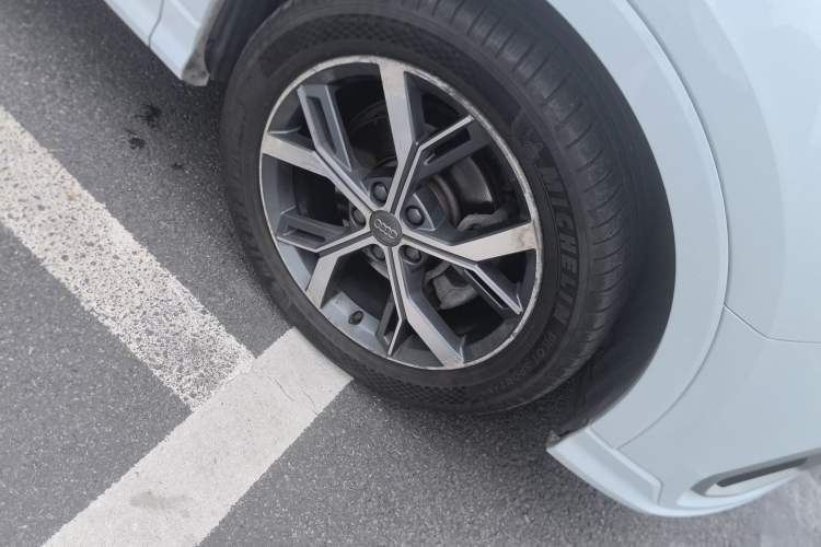 Used Audi Q3 Sportback 2020 40 TFSI Fashion Model Right Front Wheel Hub