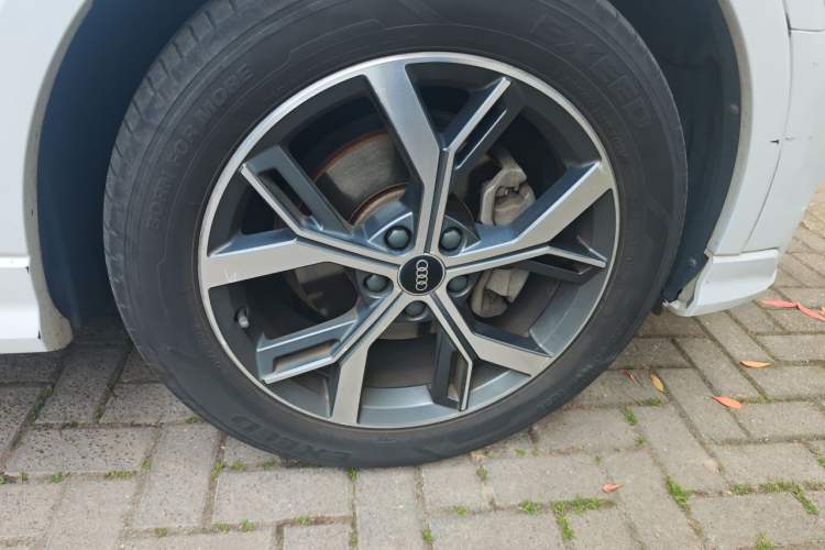 Used Audi Q3 Sportback 2020 40 TFSI Fashion Model Right Front Wheel Hub