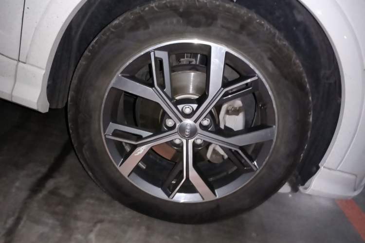Used Audi Q3 Sportback 2020 40 TFSI Fashion Model Right Front Wheel Hub