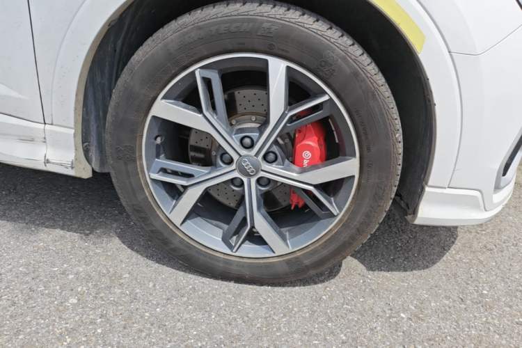 Used Audi Q3 Sportback 2020 40 TFSI Fashion Model Right Front Wheel Hub