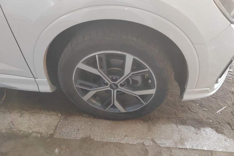 Used Audi Q3 Sportback 2020 40 TFSI Fashion Model Right Front Wheel Hub