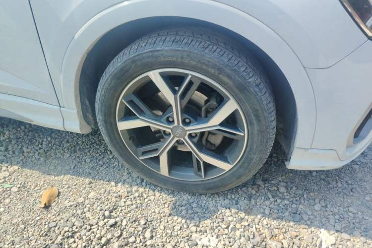 Used Audi Q3 Sportback 2020 40 TFSI Fashion Model Right Front Wheel Hub