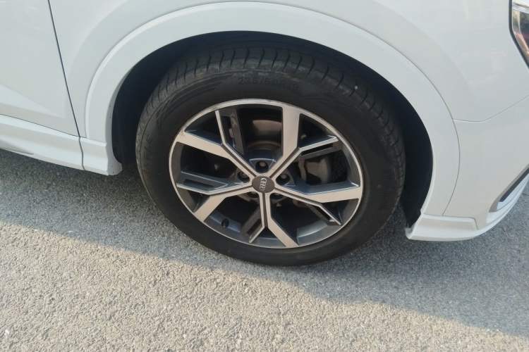 Used Audi Q3 Sportback 2020 40 TFSI Fashion Model Right Front Wheel Hub