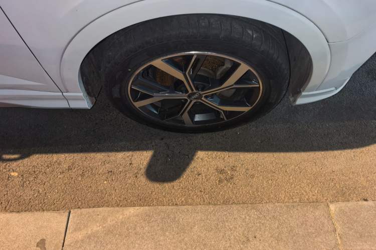 Used Audi Q3 Sportback 2020 40 TFSI Fashion Model Right Front Wheel Hub