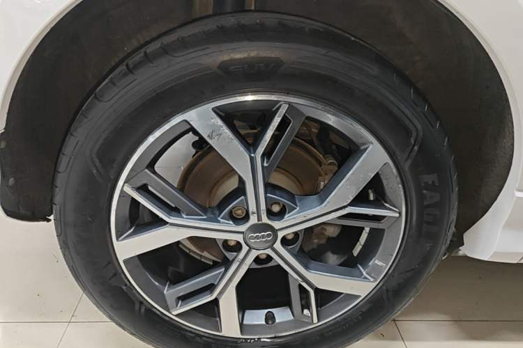 Used Audi Q3 Sportback 2020 40 TFSI Fashion Model Right Rear Wheel Hub