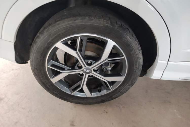 Used Audi Q3 Sportback 2020 40 TFSI Fashion Model Right Rear Wheel Hub