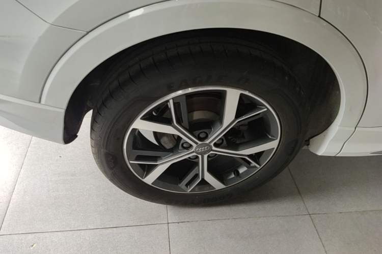 Used Audi Q3 Sportback 2020 40 TFSI Fashion Model Right Rear Wheel Hub