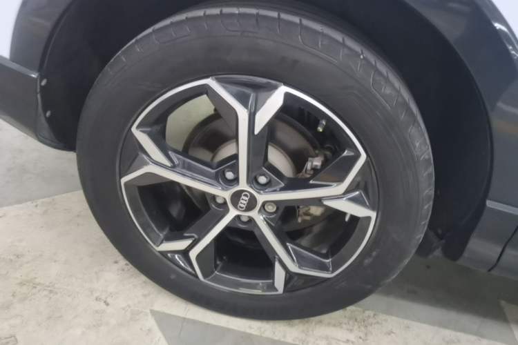 Used Audi Q3 Sportback 2020 45 TFSI quattro Fashion Edition Right Rear Wheel Hub