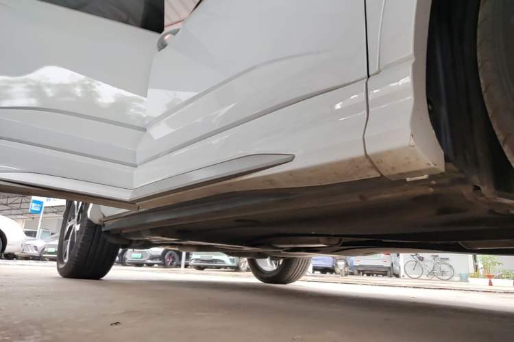 Used Audi Q3 Sportback 2020 40 TFSI Fashion Model Right Side Sill