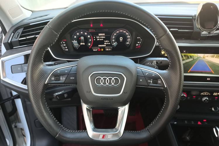 Used Audi Q3 Sportback 2020 40 TFSI Fashion Model Steering Wheel
