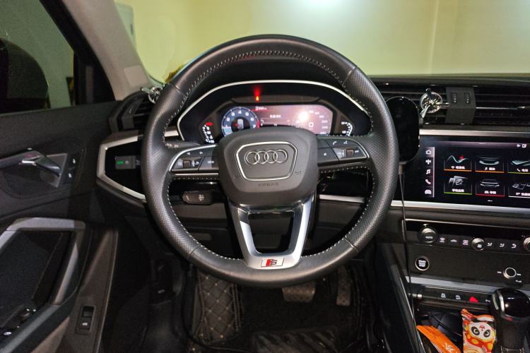 Used Audi Q3 Sportback 2020 35 TFSI Ambition Edition Steering Wheel