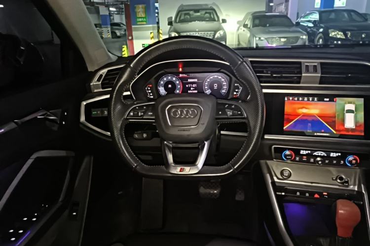 Used Audi Q3 Sportback 2020 40 TFSI Fashion Model Steering Wheel
