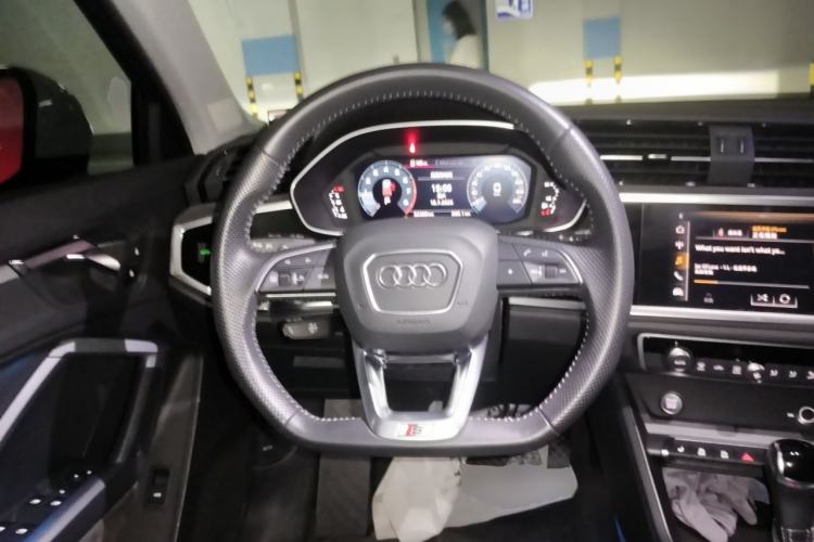 Used Audi Q3 Sportback 2020 40 TFSI Fashion Model Steering Wheel
