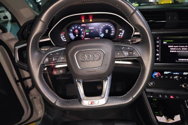 Used Audi Q3 Sportback 2020 40 TFSI Fashion Model Steering Wheel