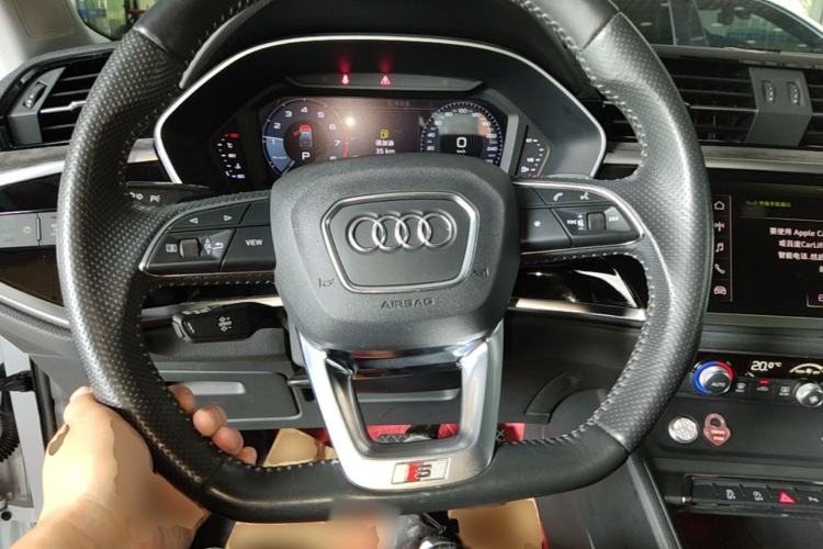 Used Audi Q3 Sportback 2020 40 TFSI Fashion Model Steering Wheel