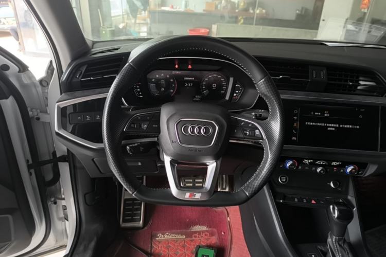 Used Audi Q3 Sportback 2020 40 TFSI Fashion Model Steering Wheel