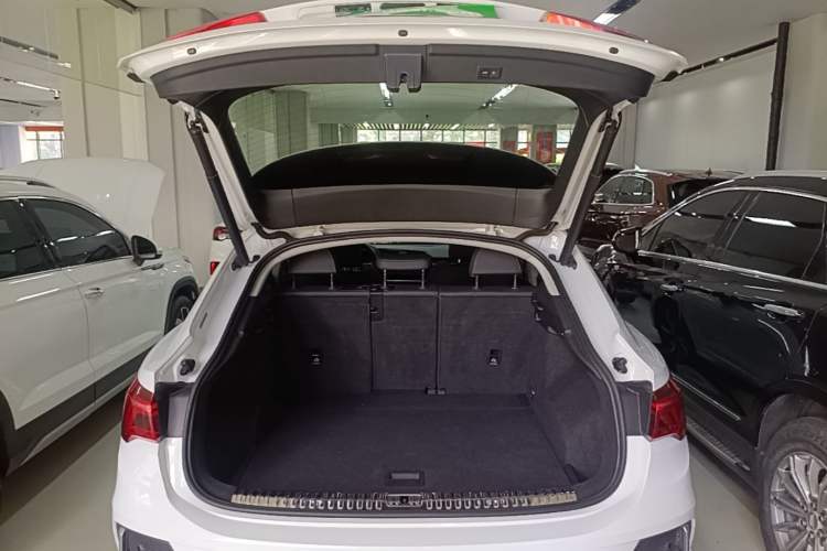 Used Audi Q3 Sportback 2020 40 TFSI Fashion Model Trunk