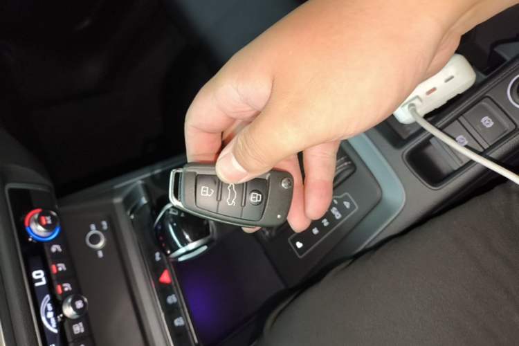Used Audi Q3 Sportback 2020 40 TFSI Fashion Model Vehicle Key