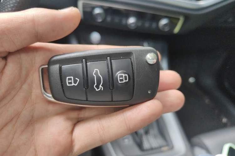 Used Audi Q3 Sportback 2020 40 TFSI Fashion Model Vehicle Key