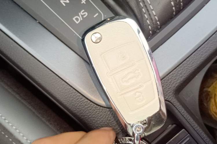 Used Audi Q3 Sportback 2020 40 TFSI Fashion Model Vehicle Key