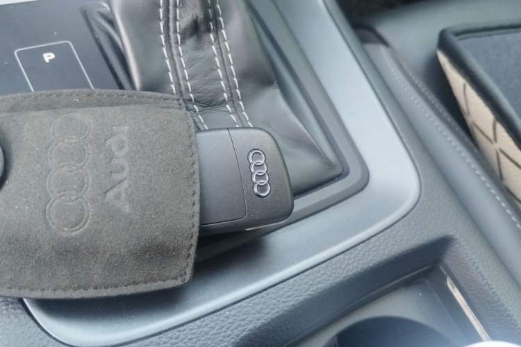 Used Audi Q3 Sportback 2020 40 TFSI Fashion Model Vehicle Key