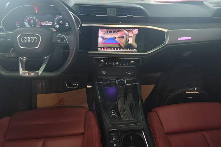 Used Audi Q3 Sportback 2021 40 TFSI Enjoy Life Edition Audio And AC Panel