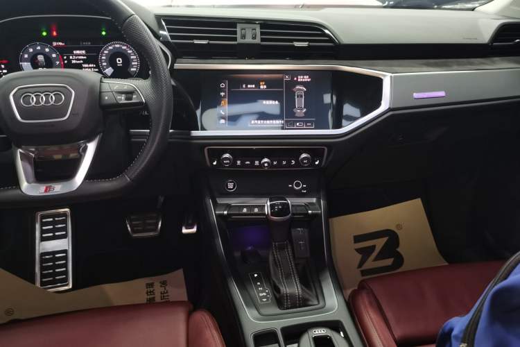 Used Audi Q3 Sportback 2021 40 TFSI Enjoy Life Edition Audio And AC Panel