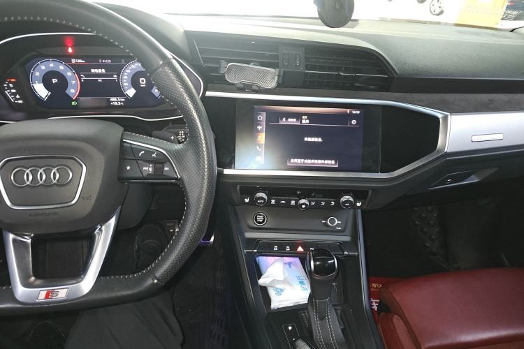 Used Audi Q3 Sportback 2021 40 TFSI Enjoy Life Edition Center Console