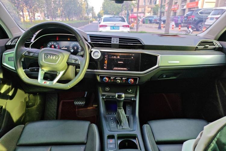 Used Audi Q3 Sportback 2021 40 TFSI Enjoy Life Edition Center Console